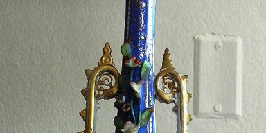 Lamp - Lampara A set of two antique identical lamps in traditional blue in color, with flowers, intricate gold handles and a center with a hand painted pheasant scene, with 18...